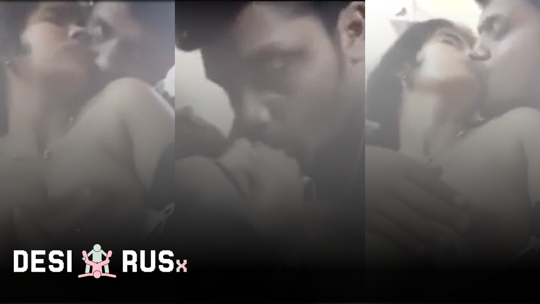 Indian Desi Aunty Romantic Moments With Her Boyfriend-desirusx