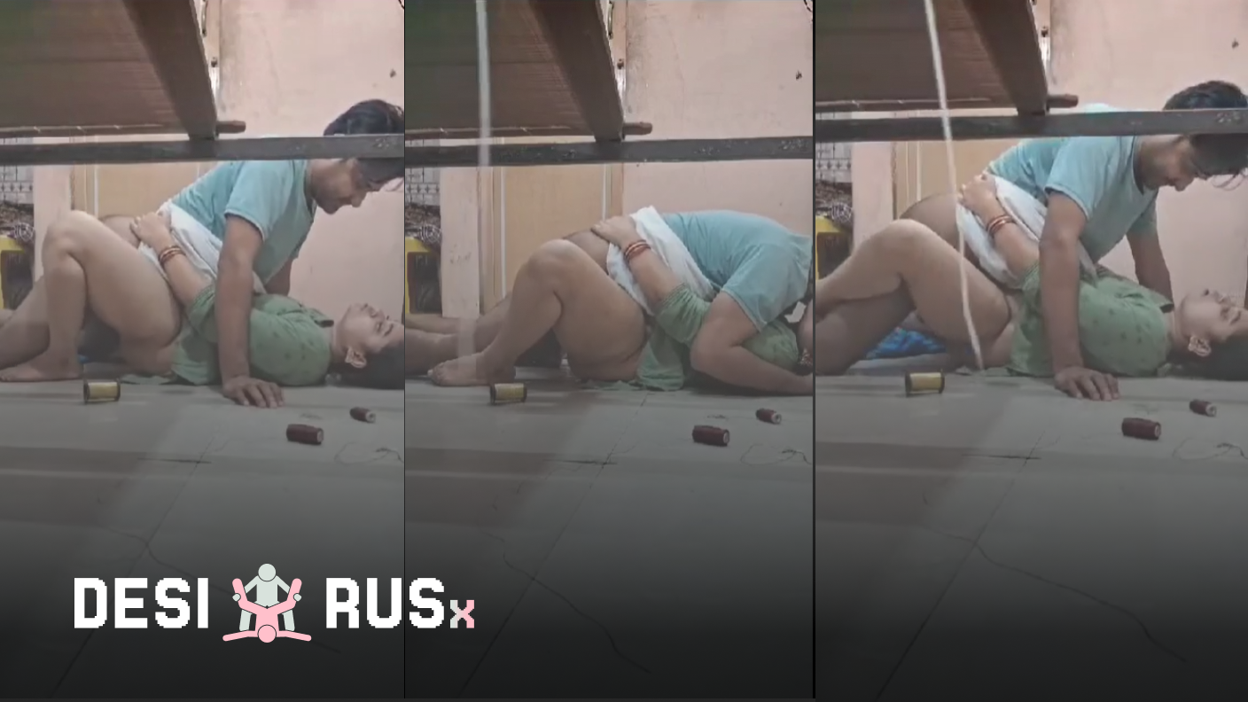 Bhabhi Aur Patni Ke Beech Romantic Moment – Desirusx