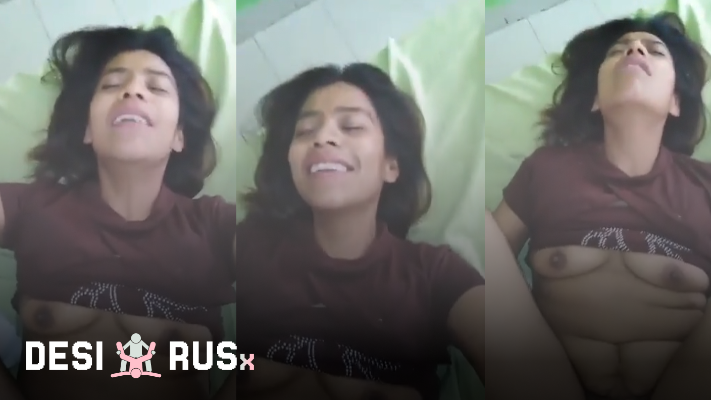 Desi lovers ki hotel room mein garam chudai ka leaked MMS. Indian couple sex video with blowjob, missionary & doggy style-desirusx